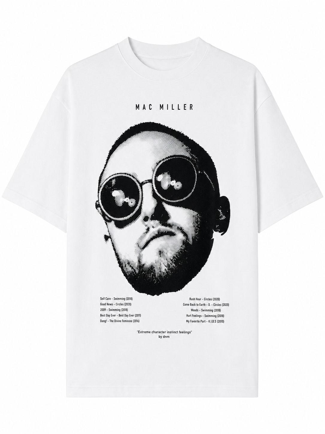 Camiseta Gráfica Blanca – Mac Miller Album Discography