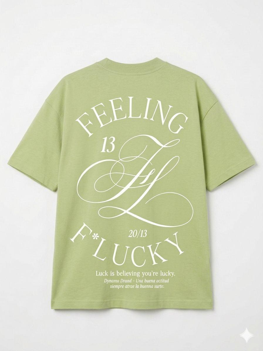 Camiseta Gráfica Verde Menta – Feeling Lucky Panel