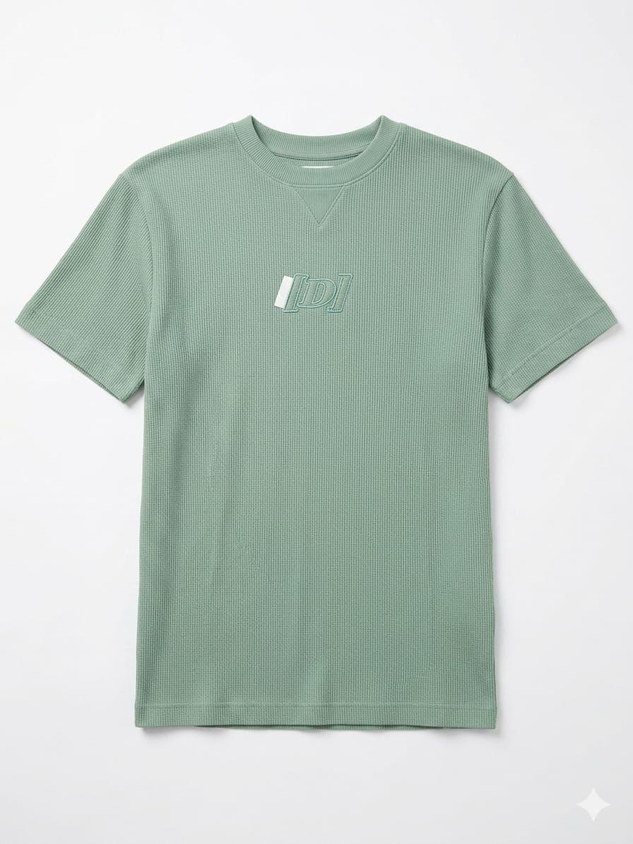 Camiseta Básica de Tejido Waffle – Sage Globe